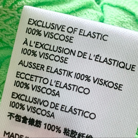 🌸New🌸 Urban Outfitters Daydreamer Smocked Pff-the-shoulder Blouse Medium - Picture 5 of 8